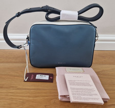 BNWT Radley Scion Close Colour