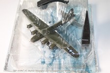 AMERCOM 1:144 BOEING B-17F
