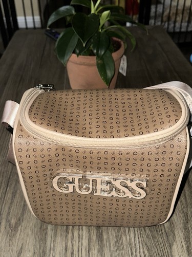 Guess insulated lunch bag - insulated,