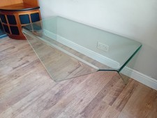 Beautiful ITALIAN  "Envelope" Modernist Tempered Glass   Drinks / Coffee Table