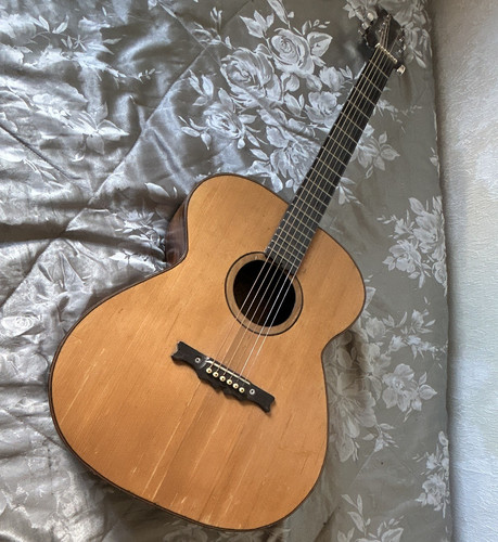 Unbranded acoustic guitar - unbranded,