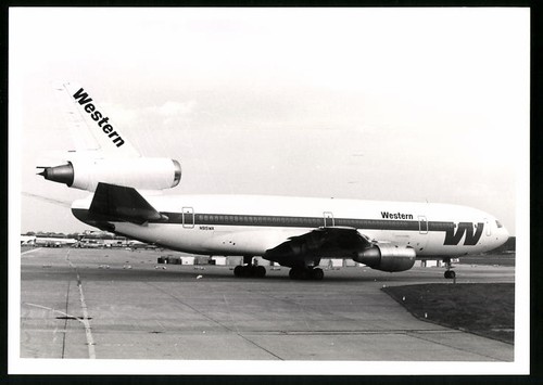 Photograph douglas dc 10 - a, dc-10