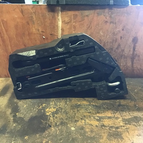 Vauxhall corsa tool kit - vauxhall, jack