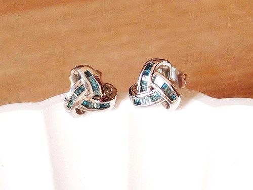Genuine blue diamond - diamond, baguette