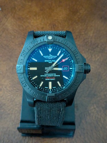 Breitling v17311 avenger - breitling,