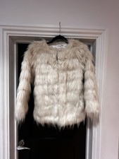 Cream Age 9-10 Fluffy/furry Coat TU