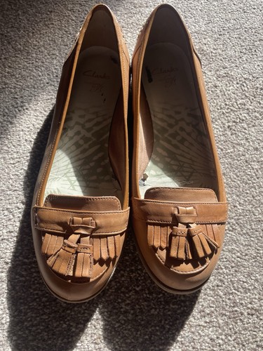 Clarks tan real - clarks,