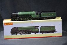Hornby R3832 LNER Thompson