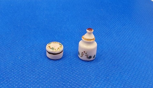 Doll house scale - house,