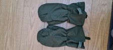 British Military Issue Green Mk.2 Waterproof Arctic Outer Mittens, Medium