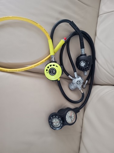 Apeks scuba diving regulator - scuba,