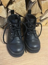 H&M girls quilted lace up zip