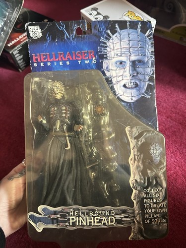 Neca hellraiser hellbound - -,