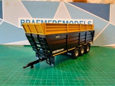 1:32 Smyth Super Cube Tri Axle Grain/Silage Trailer Model Kit