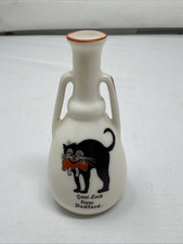 Willow Art Crested China Good Luck Cat China Bedford Vase Collectible