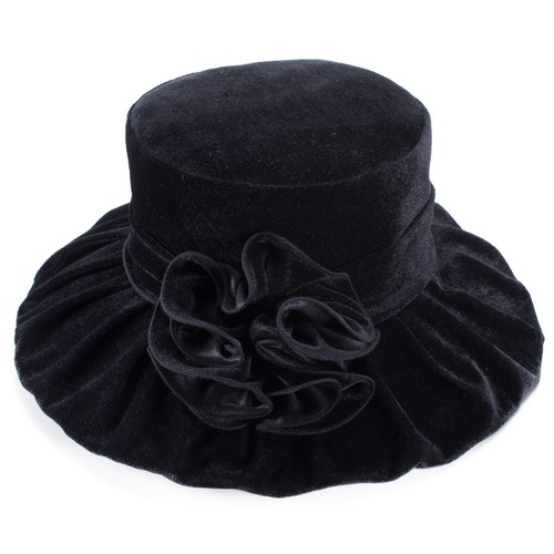 Women vintage style velvet - vintage,