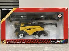 Britains Farm - New Holland CR9.90 Combine Harvester - 1:32 - 43332 - New/Mint