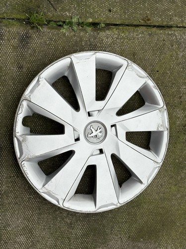 Peugeot 107 wheel trim x - x, 1