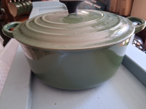 Creuset casserole dish - le,