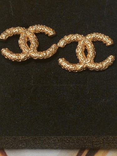 Chanel antique lava stud - lava,