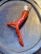 ANTIQUE VICTORIAN 9CT GOLD PENDANT NATURAL CORAL 4.5 CM LONG 1880S