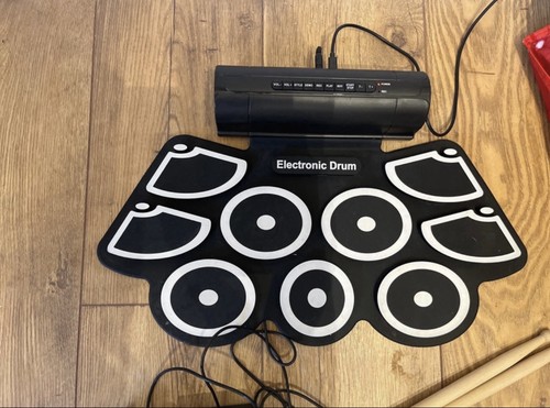 Portable pad roll up - roll,