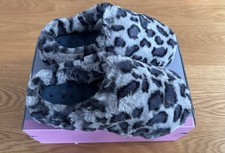 TOTES ISOTONER PILLOWSTEP