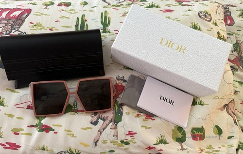 Christian dior montaigne - christian, 30
