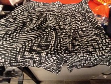 Ladies Shorts Size 8 TU