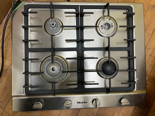 Miele km2010 65cm - 4, burner