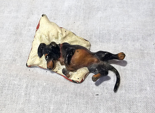 Vienna bronze dachshund - vienna,