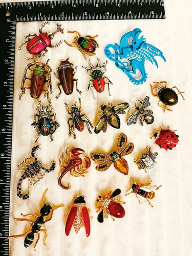 Lot vtg style bug insect - 20,