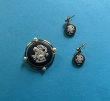 Vintage wedgwood black - vintage,