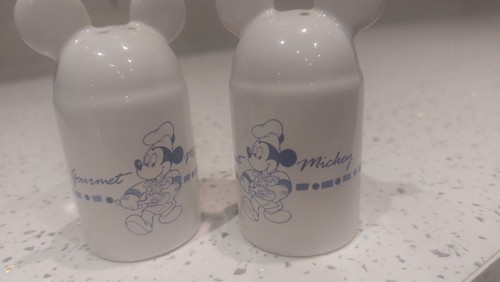 Vintage salt pepper shaker - salt,