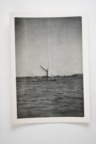 Sailing boat thames barge - sailing,