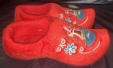 LADIES SIZE UK 5 RED FLEECE TRADITIONAL DUTCH DESIGN CLOG SLIPPERS MINIMAL WEAR