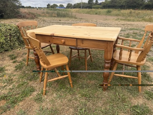 Lovely solid pine farmhouse - solid,