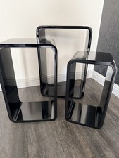 Black Gloss Shelves x 3, can