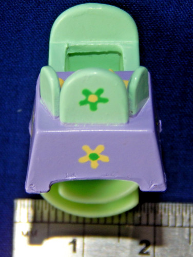 Polly pocket ring doll - polly,
