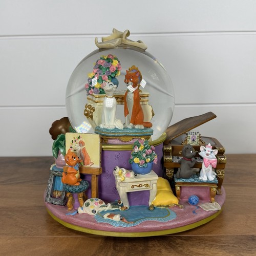 Disney aristocats marie - aristocats, snow