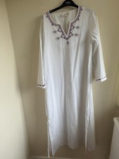 Past Times Vintge White Cotton