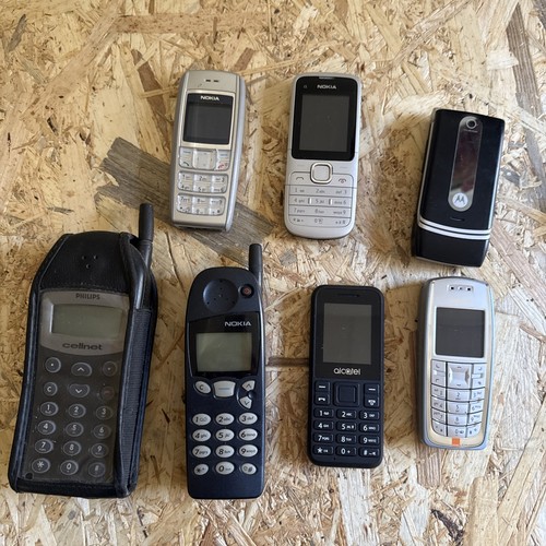 Phone bundle parts - phone,