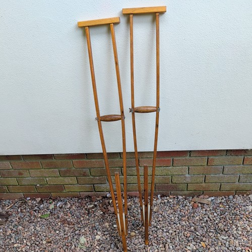 Antique wooden medical - -,