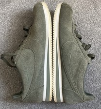 Nike Classic Cortez SE  Size 8 Green Khaki Suede Shoes Sneaker