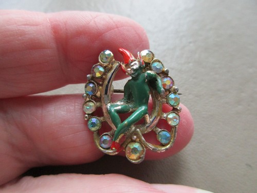 Cute vintage retro gold - retro, tone