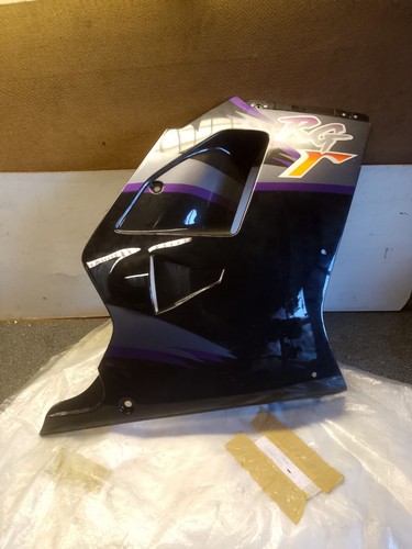 Suzuki 125 fairing - rg, right
