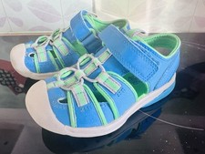 Clark’s Doodles boys or girls beach Sandals Children  Size 6