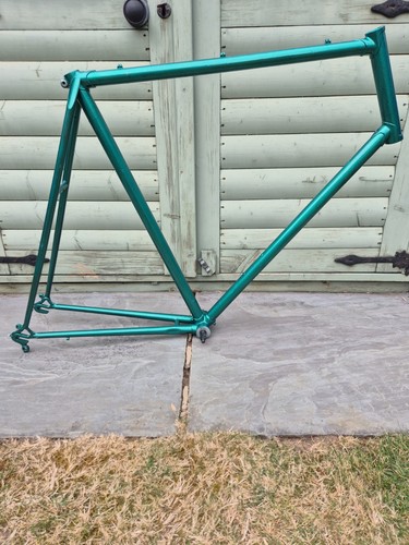 Green 62cm cycle - green, frame.