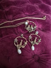Next Costume Necklace & Earrings Gold Tone, Birds, Redditch Green Pearl Design