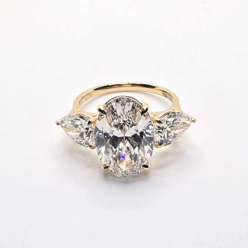 41cts oval lab grown diamond - lab,